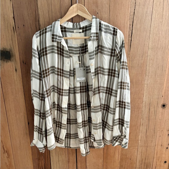 Thread & Supply button down shirt - Picture 1 of 4